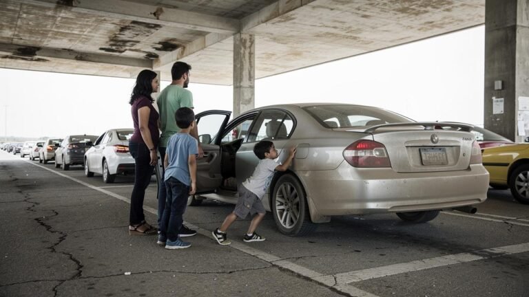 porodica-sedan-parking